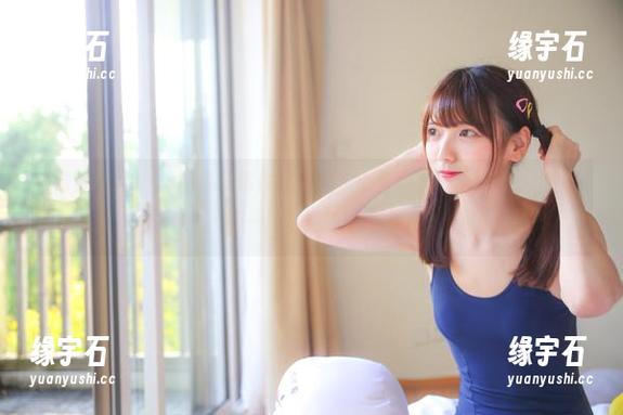 陆卿卿kyokyo的小草莓作品精选，心里想着“这绝对是个谜”，每一张都是新的惊喜。-缘宇石