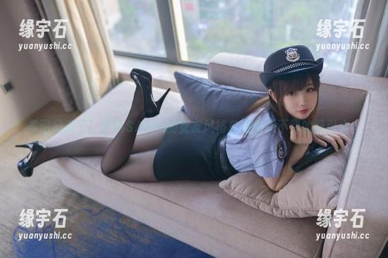 美图又来了！雪琪SAMA的女友风格总是意想不到的吸引人…-缘宇石