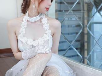 你见过鹿野希的毛衣美图吗？它绝对是冬季的逆天神作！